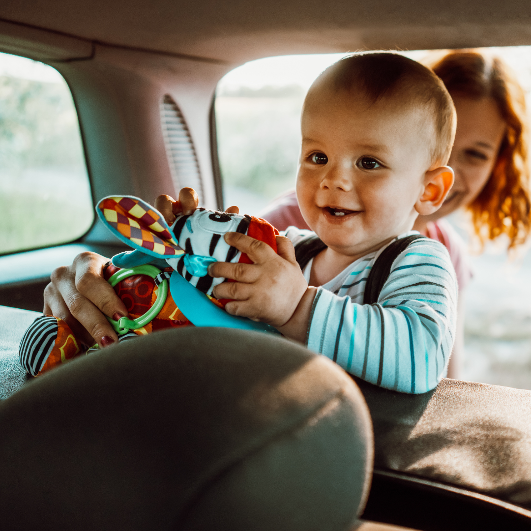 Unterwegs mit Baby: Tipps für Alltag, Ausflüge & Reisen