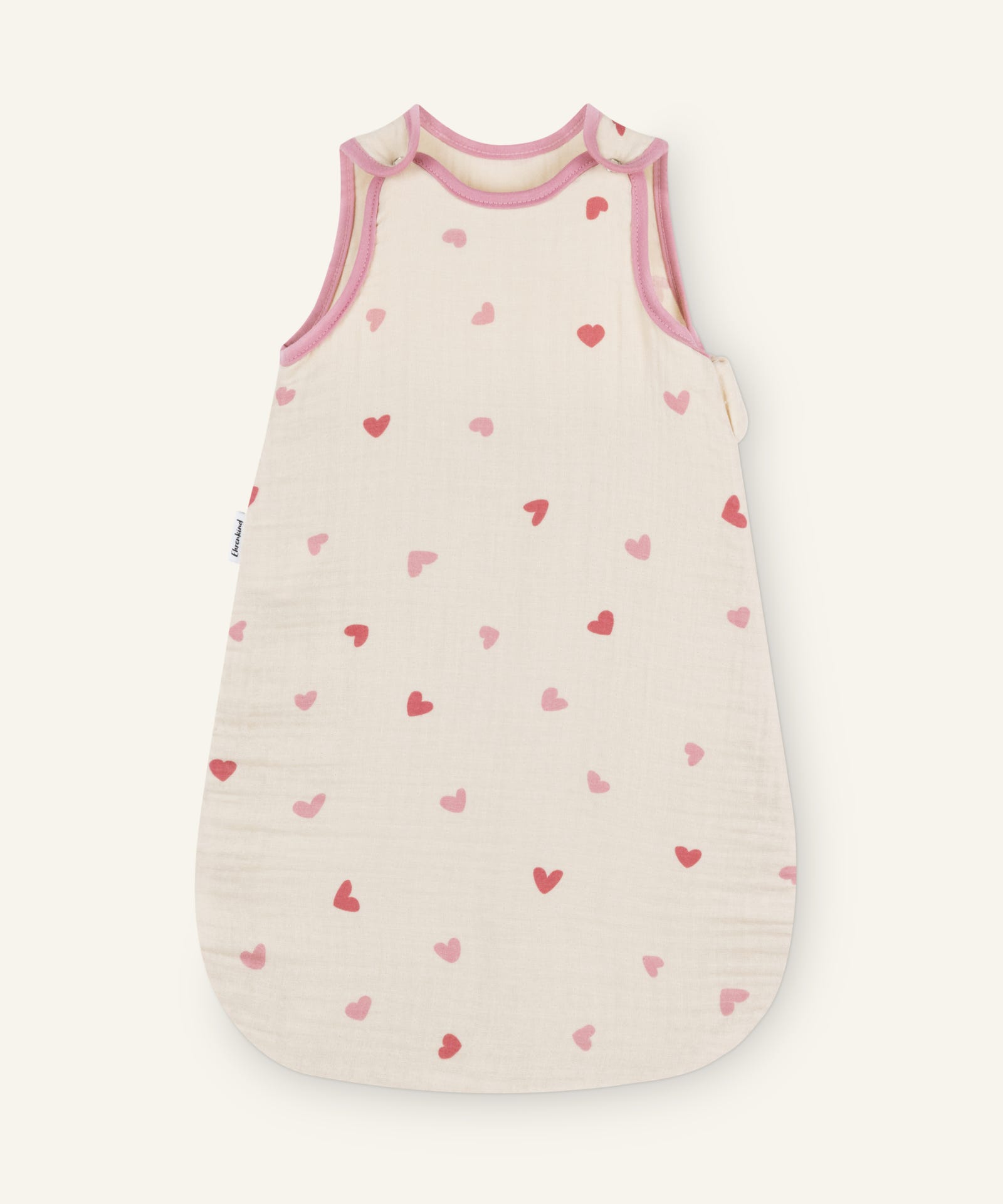 Musselin-Babyschlafsack 0.5 TOG in Natur mit Herzen.