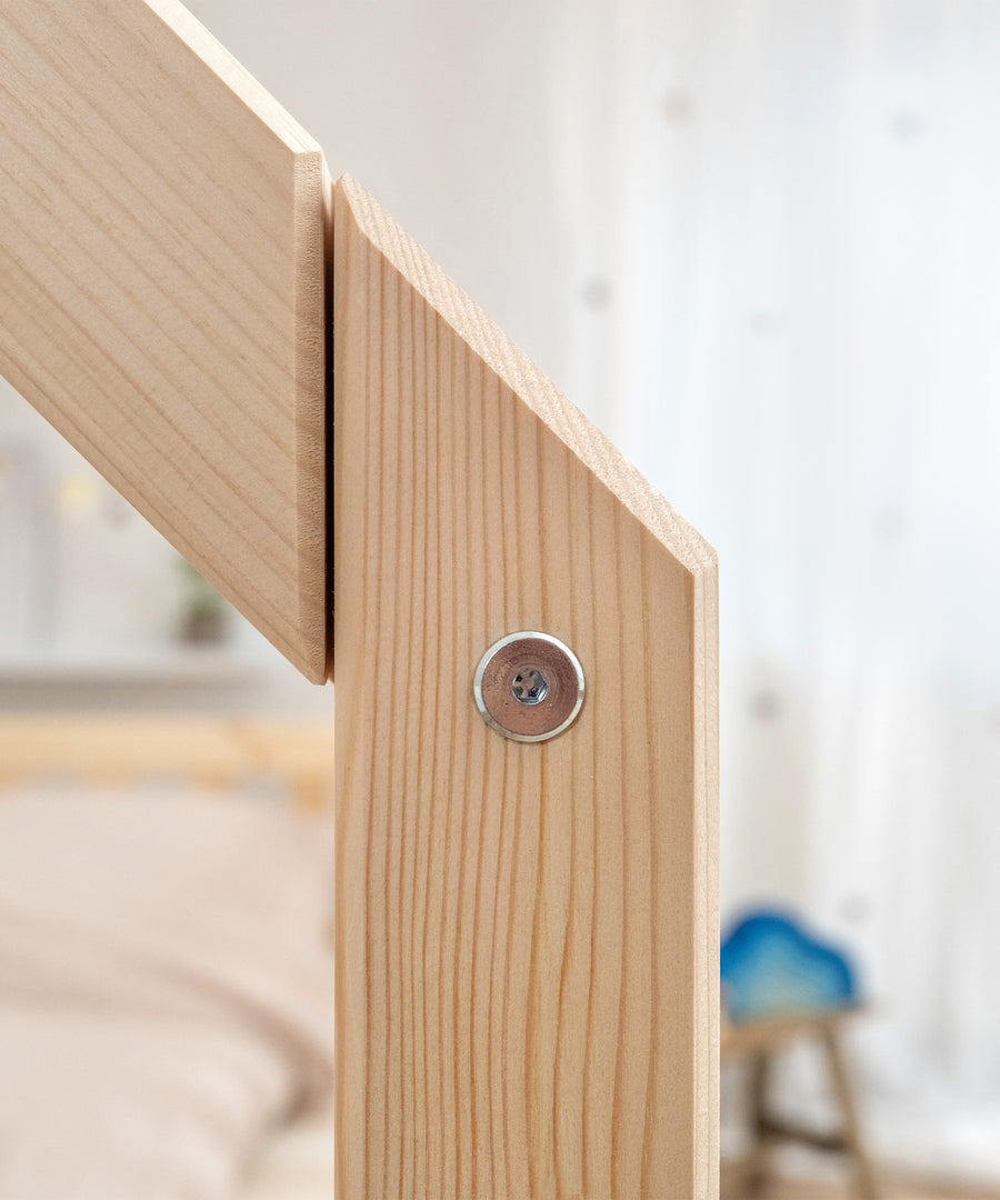 Nahaufnahme Natur Kiefernholz vom Hausbett.
