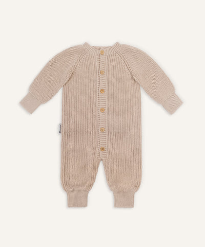 Ehrenkind Strickoverall in Beige.