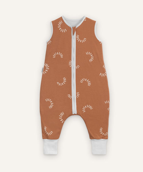Schlafsack mit Beinen ganzjährig Zimt gemustert.