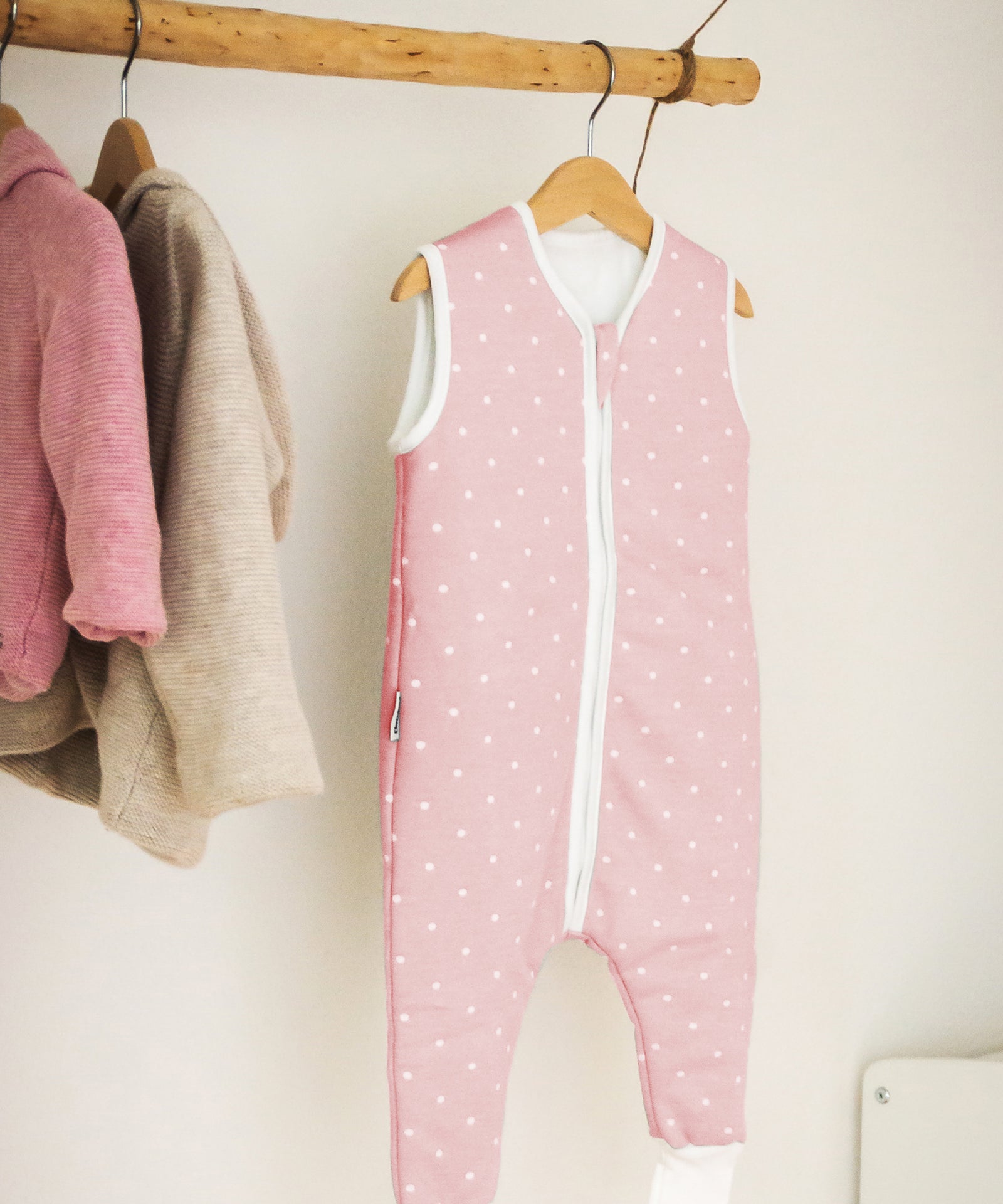 Sommerschlafsack mit Beinen in Rosé