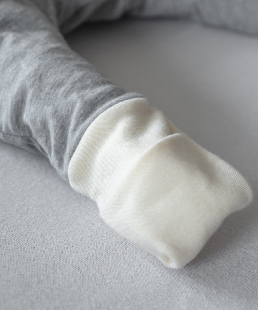 Schlafsack mit Wollwattierung und Füßen.